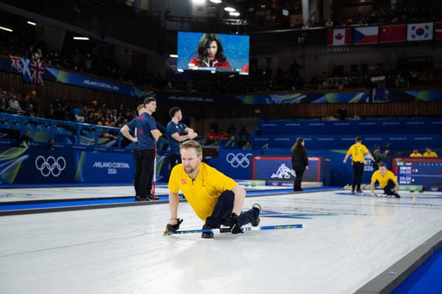 260212 Niklas Edin of Sweden compete in a men s round robin curling match during day 6 of the 2026 Winter Olympics on February 12, 2026 in Cortina. Photo: Joel Marklund BILDBYRAN kod JM JE0119 bbeng curling Olympic Games, Olympische Spiele, Olympia, OS olympics winter olympics os ol olympiska spel vinter-os olympiske leker milano cortina 2026 milan cortina 2026 milano cortina 2026 olympic games milano cortina 2026 winter olympic games milano cortina-os milano cortina-ol vinter-ol *** 260212 Niklas Edin of Sweden compete in a men s round robin curling match during day 6 of the 2026 Winter Olympics on February 12, 2026 in Cortina Photo Joel Marklund BILDBYRAN code JM JE0119 bbeng curling olympic games olympics winter olympics os ol olympiska spel vinter os olympiske leker milano cortina 2026 milan cortina 2026 milano cortina 2026 olympic games milano cortina 2026 winter olympic games milano cortina os milano cortina ol vinter ol  Copyright: JOELxMARKLUND BB260212JM107