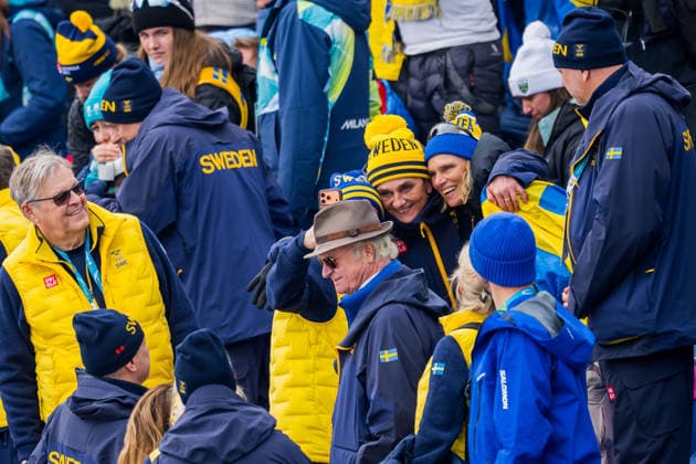 260212 Mia Karlsson, mother of Frida Karlsson of Sweden (not pictured) and King Carl XVI Gustaf of Sweden in the stands after the women s 10km free technique individual start cross-country skiing race during day 6 of the 2026 Winter Olympics on February 12, 2026 in Val di Fiemme. Photo: Maxim Thore BILDBYRAN kod MT MT0975 skidor cross-country skiing langrenn Olympic Games, Olympische Spiele, Olympia, OS olympics winter olympics os ol olympiska spel vinter-os olympiske leker milano cortina 2026 milan cortina 2026 milano cortina 2026 olympic games milano cortina 2026 winter olympic games milano cortina-os milano cortina-ol vinter-ol 6 bbeng individuell start 10 km *** 260212 Mia Karlsson, mother of Frida Karlsson of Sweden not pictured and King Carl XVI Gustaf of Sweden in the stands after the women s 10km free technique individual start cross country skiing race during day 6 of the 2026 Winter Olympics on February 12, 2026 in Val di Fiemme Photo Maxim Thore BILDBYRAN kod MT MT0975 skidor cross country skiing langrenn olympic games olympics winter olympics os ol olympiska spel vinter os olympiske leker milano cortina 2026 milan cortina 2026 milano cortina 2026 olympic games milano cortina 2026 winter olympic games milano cortina os milano cortina ol vinter ol 6 bbeng individuell start 10 km  Copyright: MAXIMxTHORE BB260212MT070