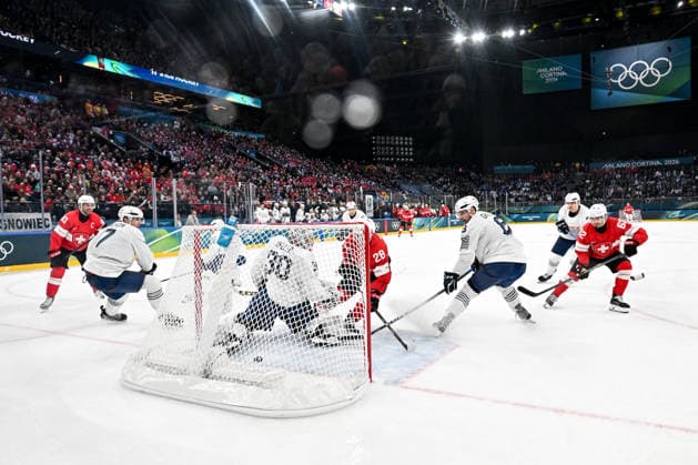 MILAN, ITALY - FEBRUARY 12: Timo Meier of Switzerland scores a goal against goalkeeper Antoine Keller of France on day six of the Milano Cortina 2026 Winter Olympic Games, Olympische Spiele, Olympia, OS at Milano Santagiulia Ice hockey, Eishockey Arena on February 12, 2026 in Milan, Italy. Milan Milano Rho Ice Hockey Arena Italy *** MILAN, ITALY FEBRUARY 12 Timo Meier of Switzerland scores a goal against goalkeeper Antoine Keller of France on day six of the Milano Cortina 2026 Winter Olympic games at Milano Santagiulia Ice Hockey Arena on February 12, 2026 in Milan, Italy Milan Milano Rho Ice Hockey Arena Italy Copyright: xJustPictures.ch AndreaxBrancax jp-en-EuSpIm-AB-DSC_869612022026