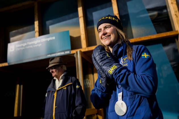 260212 King Carl XVI Gustaf of Sweden with silver medalist Ebba Andersson of Sweden after the women s 10km free technique individual start cross-country skiing race during day 6 of the 2026 Winter Olympics on February 12, 2026 in Val di Fiemme. Photo: Maxim Thore BILDBYRAN kod MT MT0975 skidor cross-country skiing langrenn Olympic Games, Olympische Spiele, Olympia, OS olympics winter olympics os ol olympiska spel vinter-os olympiske leker milano cortina 2026 milan cortina 2026 milano cortina 2026 olympic games milano cortina 2026 winter olympic games milano cortina-os milano cortina-ol vinter-ol 6 bbeng individuell start 10 km medal medalj Sweden sverige *** 260212 King Carl XVI Gustaf of Sweden with silver medalist Ebba Andersson of Sweden after the women s 10km free technique individual start cross country skiing race during day 6 of the 2026 Winter Olympics on February 12, 2026 in Val di Fiemme Photo Maxim Thore BILDBYRAN kod MT MT0975 skidor cross country skiing langrenn olympic games olympics winter olympics os ol olympiska spel vinter os olympiske leker milano cortina 2026 milan cortina 2026 milano cortina 2026 olympic games milano cortina 2026 winter olympic games milano cortina os milano cortina ol vinter ol 6 bbeng individuell start 10 km medal medalj Sweden sverige  Copyright: MAXIMxTHORE BB260212MT128