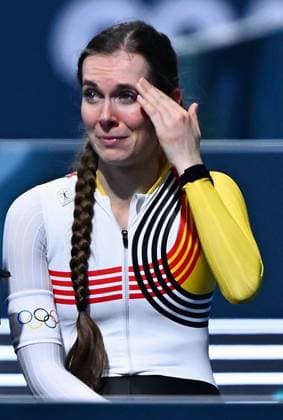 Belgian speed skater Sandrine Tas reacts after the Women s 5000m Speed skating, Eisschnelllauf race at the Milano Cortina 2026 Olympic Winter games, Winterspiele,Spiele, Summer games on Thursday 12 February 2026 in Milan, Italy. The XXV Winter Olympics take place from 6 to 22 February 2026 in Italy. JASPERxJACOBS  x162942945x