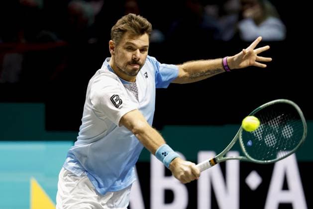 ROTTERDAM - Stanislas Wawrinka (Switzerland) in action against Alex de Minaur (Australia) on the fourth day of the ABN AMRO tennis tournament in Ahoy Rotterdam. BAS CZERWINSKI ANP xVIxANPxSportx xxANPxIVx 550469289 originalFilename: 550469289.jpg