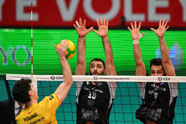 Halkbank v Bogdanka LUK Lublin - CEV Men’s Champions League ANKARA, TURKIYE – FEBRUARY 12: Tsvetan Sokolov (19) of Halkbank in action during the CEV Men’s Champions League Group A fifth match between Halkbank and Poland’s Bogdanka LUK Lublin at Baskent Volleyball Hall in Ankara, Turkiye, on February 12, 2026. Akin Celiktas Anadolu Ankara Turkey. Editorial use only. Please get in touch for any other usage.  Copyright: x2026xAnadoluxAkinxCeliktasx
