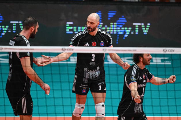 Halkbank v Bogdanka LUK Lublin - CEV Men’s Champions League ANKARA, TURKIYE – FEBRUARY 12: Halkbank players celebrate a point during the CEV Men’s Champions League Group A fifth match between Halkbank and Poland’s Bogdanka LUK Lublin at Baskent Volleyball Hall in Ankara, Turkiye, on February 12, 2026. Akin Celiktas Anadolu Ankara Turkey. Editorial use only. Please get in touch for any other usage.  Copyright: x2026xAnadoluxAkinxCeliktasx