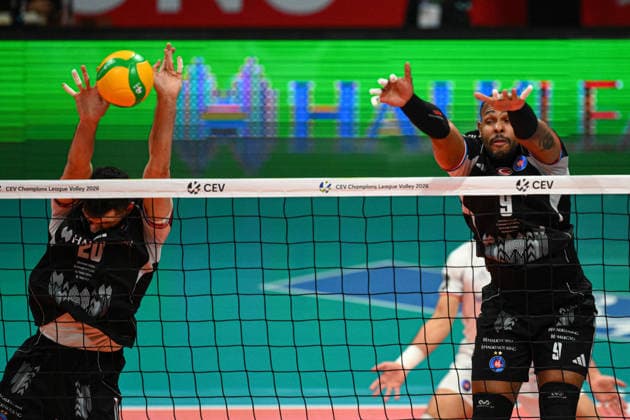 Halkbank v Bogdanka LUK Lublin - CEV Men’s Champions League ANKARA, TURKIYE – FEBRUARY 12: Yunus Emre Tavaz (20) of Halkbank in action during the CEV Men’s Champions League Group A fifth match between Halkbank and Poland’s Bogdanka LUK Lublin at Baskent Volleyball Hall in Ankara, Turkiye, on February 12, 2026. Akin Celiktas Anadolu Ankara Turkey. Editorial use only. Please get in touch for any other usage.  Copyright: x2026xAnadoluxAkinxCeliktasx