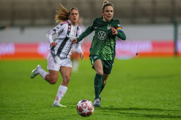 GER, Wolfsburg, VfL Wolfsburg vs Juventus Turin, WomenÂs Champions League, Football, UEFA, Season 2025 2026, AOK Arena, Playoffs, First leg in picture Svenja Huth VfL Wolfsburg Women 10 DFB DFL REGULATIONS PROHIBIT ANY USE OF PHOTOGRAPHS AS IMAGE SEQUENCES AND OR QUASI VIDEO, 12 02 2026 Copyright: HMBxMedia HendrikxHamelau