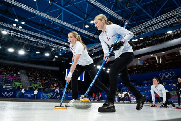 260212 Taylor Anderson-Heide and Cory Thiesse of United States of America compete in a women s round robin curling match between United States of America and Sweden during day 6 of the 2026 Winter Olympics on February 12, 2026 in Cortina. Photo: Joel Marklund BILDBYRAN kod JM JE0118 bbeng curling Olympic Games, Olympische Spiele, Olympia, OS olympics winter olympics os ol olympiska spel vinter-os olympiske leker milano cortina 2026 milan cortina 2026 milano cortina 2026 olympic games milano cortina 2026 winter olympic games milano cortina-os milano cortina-ol vinter-ol dam sverige *** 260212 Taylor Anderson Heide and Cory Thiesse of United States of America compete in a women s round robin curling match between United States of America and Sweden during day 6 of the 2026 Winter Olympics on February 12, 2026 in Cortina Photo Joel Marklund BILDBYRAN code JM JE0118 bbeng curling olympic games olympics winter olympics os ol olympiska spel vinter os olympiske leker milano cortina 2026 milan cortina 2026 milano cortina 2026 olympic games milano cortina 2026 winter olympic games milano cortina os milano cortina ol vinter ol dam sverige  Copyright: JOELxMARKLUND BB260212JM180