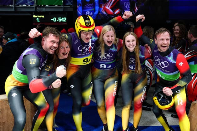 Olympische Winterspiele Milano Cortina 2026 Rennrodeln Team Staffel am 12.02.2026 im Cortina Sliding Centre in Cortina d™Ampezzo Team Deutschland gewinnt die Gold Medaille *** Olympic Winter Games Milano Cortina 2026 Luge Team Relay on 12 02 2026 at the Cortina Sliding Center in Cortina d™Ampezzo Team Germany wins the gold medal xMSx