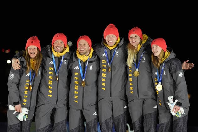Germany s gold medalists Tobias Wendl, Tobias Arlt, Max Langenhan, Julia Taubitz, Dajana Eitberger and Magdalena Matschina during the Luge the Milano Cortina 2026 Winter Olympics, in Cortina (Italy) February 12, 2026 (Photo Davide Spada LaPresse)  Copyright: xDavidexSpada LaPressex