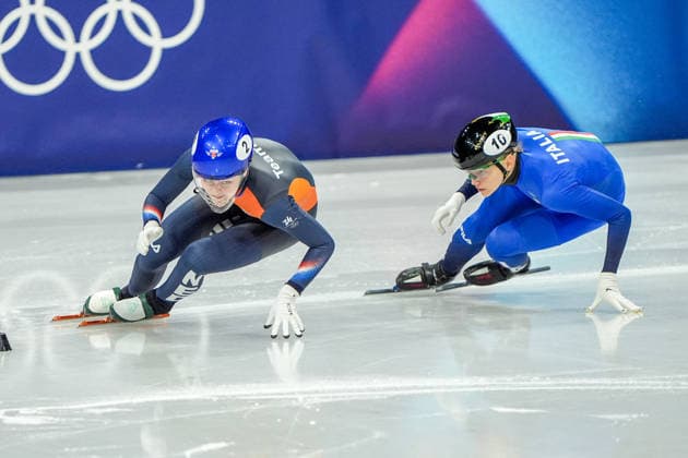 2026-02-12 - Milano Cortina 2026 Winter Olympics MILAN, ITALY - FEBRUARY 12: Xandra Velzeboer of Netherlands, Arianna Fontana of Italy performing on the Short Track Speed skating, Eisschnelllauf Women s 500m Quaterfinals during the Milano Cortina 2026 Winter Olympics at the Milano Ice Skating Arena on February 12, 2026 in Milan, Italy Milan Milano Ice Skating Arena Italy Content not available for redistribution in The Netherlands directly or indirectly through any third parties. Copyright: xAndrexWeeningx