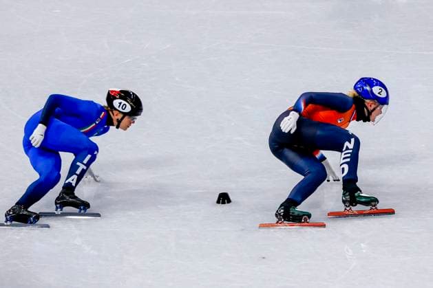Xandra Velzeboer of the Netherlands and Arianna Fontana of Italy Women s 500m Quarterfinals, Milano Cortina 2026 Winter Olympics: Day 6, Short Track Speed skating, Eisschnelllauf - Milano Cortina 2026 Winter Olympics: Day 6, Milano Speed Skating Stadium, February 12, 2026, Milan, Italy.