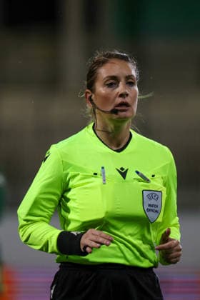 Wolfsburg, Germany February 12, 2026 UEFA Champions League Women 2025 2026 1 8 Final VfL Wolfsburg vs Juventus Turin Pictured Referee Huerta de Aza Spain Copyright: HMBxMedia MadeleinexFantini