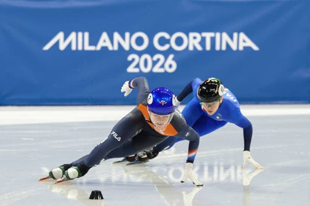 February 12, 2026, Milan, Lombardy, Italy: XANDRA VELZEBOER of Netherlands in the Women s 500m of the Short Track Speed skating, Eisschnelllauf at the Milano Cortina 2026 Winter Olympic Games, Olympische Spiele, Olympia, OS Milan Italy - ZUMAc179 20260212_oly_c179_121 Copyright: xMickaelxChavetx