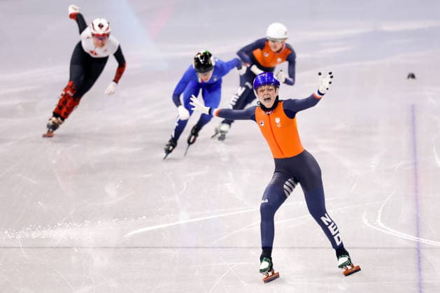 2026-02-12 Short Track Speed skating, Eisschnelllauf - Milano Cortina 2026 Winter Olympics - Day 6 MILAN, ITALY - FEBRUARY 12: Xandra Velzeboer of the Netherlands celebrating her sides win after competing in the Women s 500m during Day 6 of Short Track Speed Skating - Milano Cortina 2026 Winter Olympics at Milano Ice Skating Arena on February 12, 2026 in Milan, Italy. (Photo by Joris Verwijst BSR Agency) Milan Italy Content not available for redistribution in The Netherlands directly or indirectly through any third parties. Copyright: xBSRxAgencyx