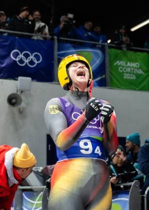 MILANO CORTINA 2026 - OLYMPISCHE WINTERSPIELE - CORTINA D™AMPEZZO - RODELN - TEAM-STAFFEL ** NUR FÜR REDAKTIONELLE ZWECKE ** EDITORIAL USE ONLY **<p>12 02 2026-Cortina d™Ampezzo: Olympische Winterspiele Milano Cortina 2026 Rodeln Cortina Sliding Centre Event: Team-Staffel im Foto: Riesenjubel bei der deutschen Team-Staffel nach dem Gewinn der Goldmedaille, hier Dajana Eitberger (GER) ( Italien Venetien Cortina d™Ampezzo Copyright: SaschaxFromm *** MILANO CORTINA 2026 OLYMPIC WINTER GAMES CORTINA D™AMPEZZO LUNGING TEAM RELAY FOR EDITORIAL PURPOSES ONLY p 12 02 2026 Cortina d™Ampezzo Olympic Winter Games Milano Cortina 2026 Luge Cortina Sliding Centre Event Team Relay in the photo Huge cheers for the German team relay after winning the gold medal, here Dajana Eitberger GER Italy Veneto Cortina d™Ampezzo Copyright SaschaxFromm Copyright: SaschaxFromm doc84jr0dderohf3359gxw ,EDITORIAL USE ONLY