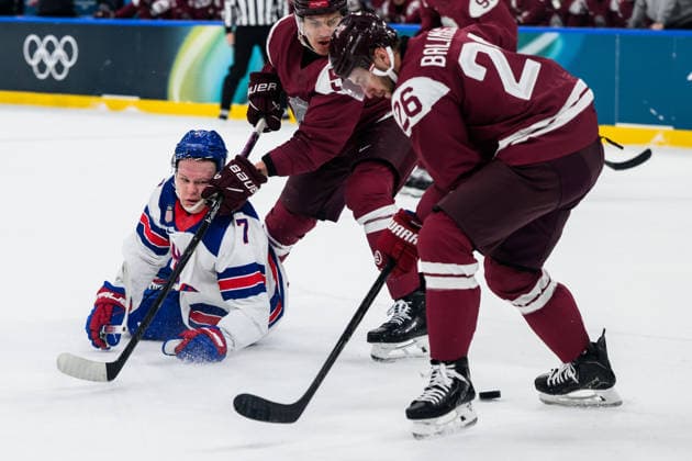 260212 Brady Tkachuk of USA against Roberts Mamcics and Uvis Janis Balinskis of Latvia in the men s Ice hockey, Eishockey game between Latvia and USA during day 6 of the 2026 Winter Olympics on February 12, 2026 in Milan. Photo: Carl Sandin BILDBYRAN kod CS CS0875 ishockey ice hockey Olympic Games, Olympische Spiele, Olympia, OS olympics winter olympics os ol olympiska spel vinter-os olympiske leker milano cortina 2026 milan cortina 2026 milano cortina 2026 olympic games milano cortina 2026 winter olympic games milano cortina-os milano cortina-ol vinter-ol 6 bbeng lettland latvia usa *** 260212 Brady Tkachuk of USA against Roberts Mamcics and Uvis Janis Balinskis of Latvia in the men s ice hockey game between Latvia and USA during day 6 of the 2026 Winter Olympics on February 12, 2026 in Milan Photo Carl Sandin BILDBYRAN kod CS CS0875 ishockey ice hockey olympic games olympics winter olympics os ol olympiska spel vinter os olympiske leker milano cortina 2026 milan cortina 2026 milano cortina 2026 olympic games milano cortina 2026 winter olympic games milano cortina os milano cortina ol vinter ol 6 bbeng lettland latvia usa  Copyright: CARLxSANDIN BB260212CS211