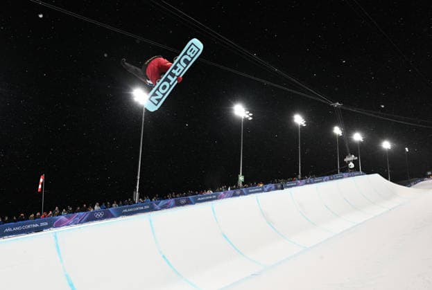 (260212) -- LIVIGNO, Feb. 12, 2026 -- Wu Shaotong of China competes during the women s snowboard halfpipe final at the Milan-Cortina 2026 Olympic Winter games, Winterspiele,Spiele, Summer games in Livigno, Italy, Feb. 12, 2026. ) (MICO2026)ITALY-LIVIGNO-OLYMPIC WINTER GAMES-WOMEN S SNOWBOARD HALFPIPE-FINAL XiaxYifang 