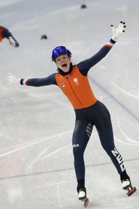 Milano Cortina 2026 Winter Olympics: Day 6 MILAN, ITALY - FEBRUARY 12: Xandra Velzeboer (2) of the Netherlands celebrates after winning gold medal in the short track Speed skating, Eisschnelllauf women s 500m final during the Milano Cortina 2026 Winter Olympic Games, Olympische Spiele, Olympia, OS at Milano Ice Skating Arena on February 12, 2026 in Milan, Italy. Shunik Denisovich Anadolu Milan Italy. Editorial use only. Please get in touch for any other usage.  Copyright: x2026xAnadoluxShunikxDenisovichx