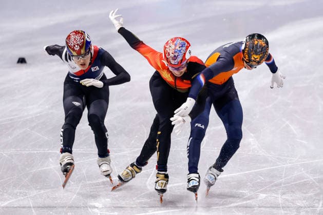 2026-02-12 Short Track Speed skating, Eisschnelllauf - Milano Cortina 2026 Winter Olympics - Day 6 MILAN, ITALY - FEBRUARY 12: Jens van t Wout of the Netherlands, Jongun Rim of South Korea, Long Sun of China competing in the Men s 1000m during Day 6 of Short Track Speed Skating - Milano Cortina 2026 Winter Olympics at Milano Ice Skating Arena on February 12, 2026 in Milan, Italy. (Photo by Joris Verwijst BSR Agency) Milan Italy Content not available for redistribution in The Netherlands directly or indirectly through any third parties. Copyright: xBSRxAgencyx