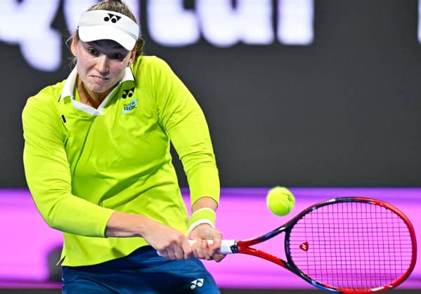February 12, 2026, Doha, Qatar: Elena Rybakina of Kazakhstan plays against Victoria Mboko of Canada ( not in view) during their quarterfinal match at the WTA, Tennis Damen Qatar TotalEnergies Open 2026 tennis tournament at the Khalifa International Tennis Complex. Victoria Mboko won against Elena Rybakina 7-4.4-6,6-4. Doha Qatar - ZUMAs197 20260212_aaa_s197_145 Copyright: xNoushadxVariyattiyakkalx