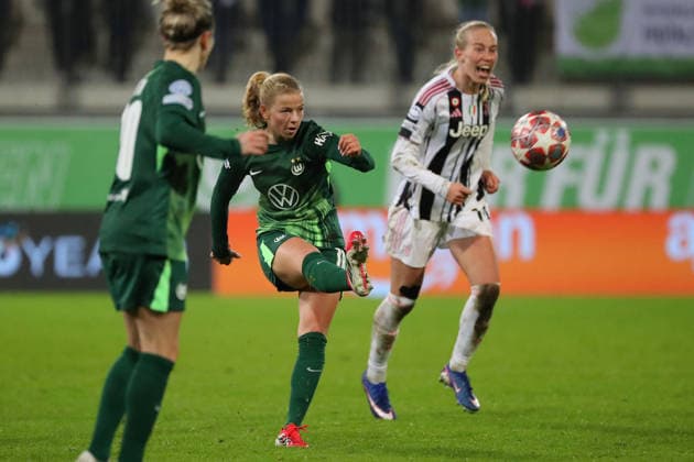 VfL vs Juventus, CL Women Wolfsburg, 12 02 2026, Football, Women, VfL Wolfsburg vs Juventus Turin, Champions League, Play Offs, Season 2025 2026, Justine Kielland VfL Wolfsburg AOK Stadion Niedersachsen Germany