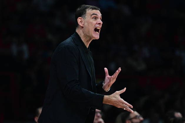EuroLeague Basketball, Olympiacos Piraeus vs Crvena Zvezda Meridianbet Belgrade - Georgios Bartzokas, Head Coach of Olympiacos Piraeus in action a during the Euroleague regular season basketball match between Olympiacos Piraeus and Crvena Zvezda Meridianbet Belgrade held at Peace and Friendship Stadium in Piraeus, Grecee, 13 February 2026. PIRAEUS Greece Copyright: xOnexInchxProductionsx 6849741