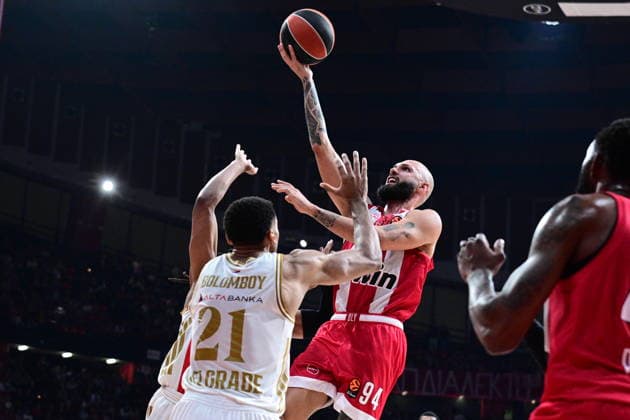 EuroLeague Basketball, Olympiacos Piraeus vs Crvena Zvezda Meridianbet Belgrade - Evan Fournier, 94 of Olympiacos Piraeus in action during the Euroleague regular season basketball match between Olympiacos Piraeus and Crvena Zvezda Meridianbet Belgrade held at Peace and Friendship Stadium in Piraeus, Grecee, 13 February 2026. PIRAEUS Greece Copyright: xOnexInchxProductionsx 6849661