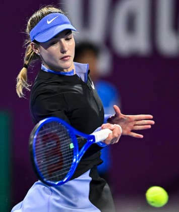 February 12, 2026, Doha, Qatar: Anna Kalinskaya of Russia plays against Karolina Muchova of the Czech Republic (not in view) during their quarterfinal match at the WTA, Tennis Damen Qatar TotalEnergies Open 2026 tennis tournament at the Khalifa International Tennis Complex. Karolina Muchovawon against Anna Kalinskaya. 6-3,6-4. Doha Qatar - ZUMAs197 20260212_aaa_s197_234 Copyright: xNoushadxVariyattiyakkalx