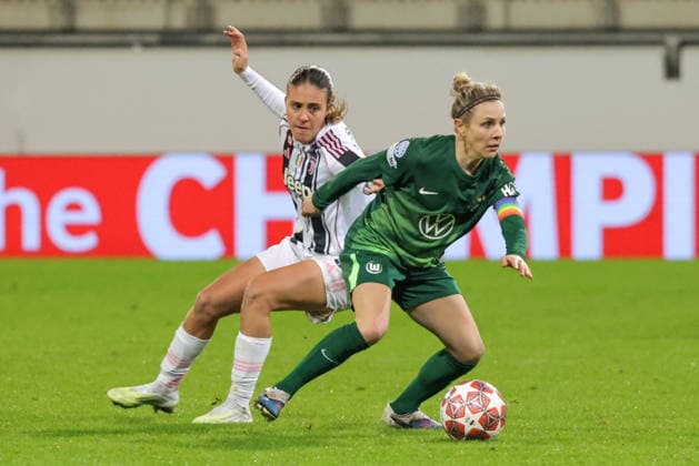 12 02 2026, xgrfx, Football UEFA Champions League, VfL Wolfsburg Juventus FC Turin v l Svenja Huth VfL Wolfsburg DFL DFB REGULATIONS PROHIBIT ANY USE OF PHOTOGRAPHS as IMAGE SEQUENCES and or QUASI VIDEO Wolfsburg