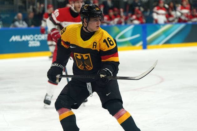 Milano Cortina, 2026 , Winter Olympic Games, Olympische Spiele, Olympia, OS Olympische Winter-Olympische spiele 2026 , Icehockey, Eishockey Männer, Men s Preliminary Round, Vorrunde, Deutschland vs Dänemark, Germany vs Denmark , ce Hockey Arena Milano Mailand Tim Stutzle Deutschland, Germany, Photocopyright Gladys Chai von der Laage *** Milano Cortina, 2026 , Winter Olympic Games, Winter Olympic Games 2026 , Icehockey, Icehockey Men, Men s Preliminary Round, Preliminary Round, Germany vs Denmark, Germany vs Denmark , ce Hockey Arena Milano Milano Tim Stutzle Germany, Germany, Photocopyright Gladys Chai von der Laage