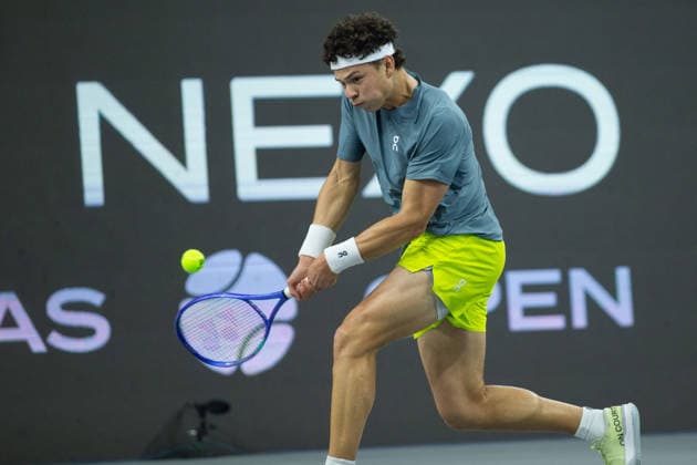 February 12, 2026, Frisco, Texas, USA: BEN SHELTON (USA) uses a back hand during a menÃ¢â‚¬â ¢s singles match at 2026 Nexo Dallas Open at The Ford Center at The Star in Frisco, Texas. Ben Shelton advances to the quarterfinals after defeating Adrian Mannarino, 7:6, 6:7, 6:3. Frisco USA - ZUMAh193 20260212_zsp_h193_094 Copyright: xDanielxMcGregor-Huyerx