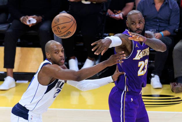 Basketball, NBA, Los Angeles Lakers - Dallas Mavericks