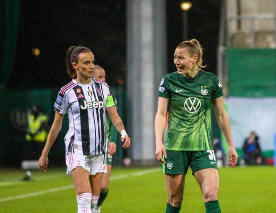 Germany Football UEFA Women™s Champions League 2025 2026, Playoffs VfL Wolfsburg vs Juventus AOK Stadion Wolfsburg Barbara Bonansea Juventus, 11 Sarai Linder VfL Wolfsburg Women, 39 Wolfsburg Copyright: xAymanxAlahmedx