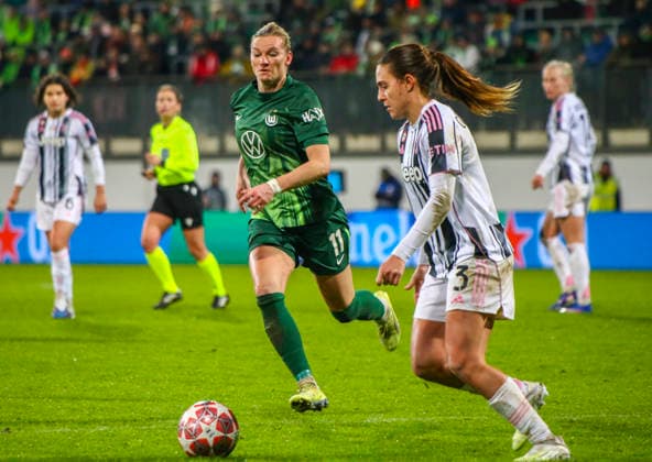 Germany Football UEFA Women™s Champions League 2025 2026, Playoffs VfL Wolfsburg vs Juventus AOK Stadion Wolfsburg Estela Juventus, 3 Alexandra Popp VfL Wolfsburg Women, 11 Wolfsburg Copyright: xAymanxAlahmedx