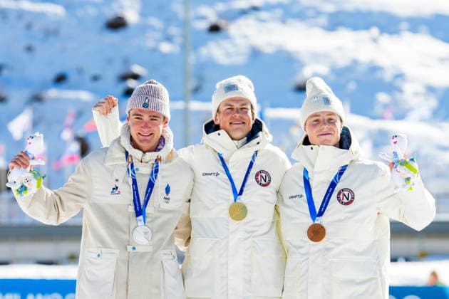 Winter Olympics in Milan Cortina 2026 Val di Fiemme, Italy 20260213. Mathis Desloges from France, Johannes Hoesflot Klaebo from Norway and Einar Hedegart from Norway on the podium after the cross-country 10 km skating for men on Lago di Tesero during the Winter Olympics in Milano Cortina 2026. Photo: Lise Aaserud NTB Val di Fiemme Italy EDITORIAL USE ONLY. RESTRICTED USE FOR BETTING COMPANIES Ref:_SPOKub_V2AQnjs.jpg *** Winter Olympics in Milan Cortina 2026 Val di Fiemme, Italy 20260213 Mathis Desloges from France, Johannes Hoesflot Klaebo from Norway and Einar Hedegart from Norway on the podium after the cross country 10 km skating for men on Lago di Tesero during the Winter Olympics in Milano Cortina 2026 Photo Lise Aaserud NTB Val di Fiemme Italy EDITORIAL USE ONLY RESTRICTED USE FOR BETTING COMPANIES  Copyright: xLisexAserudx xNTBx