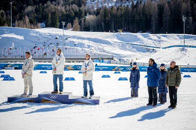 260213 FIS President Johan Eliasch at the medal ceremony with Mathis Desloges of France, Johannes Hosflot Klaebo of Norway and Einar Hedegart of Norway on the podium after the men s 10km free technique individual start cross-country skiing race during day 7 of the 2026 Winter Olympics on February 13, 2026 in Val di Fiemme. Photo: Maxim Thore BILDBYRAN kod MT MT0976 skidor cross-country skiing langrenn Olympic Games, Olympische Spiele, Olympia, OS olympics winter olympics os ol olympiska spel vinter-os olympiske leker milano cortina 2026 milan cortina 2026 milano cortina 2026 olympic games milano cortina 2026 winter olympic games milano cortina-os milano cortina-ol vinter-ol 7 bbeng intervallstart norge frankrike jubel *** 260213 FIS President Johan Eliasch at the medal ceremony with Mathis Desloges of France, Johannes Hosflot Klaebo of Norway and Einar Hedegart of Norway on the podium after the men s 10km free technique individual start cross country skiing race during day 7 of the 2026 Winter Olympics on February 13, 2026 in Val di Fiemme Photo Maxim Thore BILDBYRAN kod MT MT0976 skidor cross country skiing langrenn olympic games olympics winter olympics os ol olympiska spel vinter os olympiske leker milano cortina 2026 milan cortina 2026 milano cortina 2026 olympic games milano cortina 2026 winter olympic games milano cortina os milano cortina ol vinter ol 7 bbeng intervallstart norge france jubel  Copyright: MAXIMxTHORE BB260213MT122