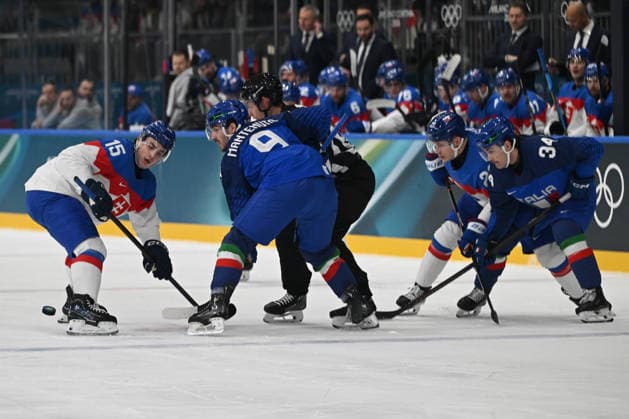 Attack action of Slovakia during Men s Ice hockey, Eishockey - Italia vs Slovacchia, Olympic Winter games, Winterspiele,Spiele, Summer games Milano-Cortina 2026 in Milano, Italy, February 13 2026  Copyright: xFilippoxTomasi IPAxSportx xipa-agency.netx xx IPA_71428374 IPA_Agency_IPA71428374