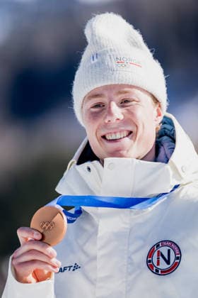 OLYMPICS - Winter Olympic Games, Olympische Spiele, Olympia, OS Milano Cortina 2026 TESERO,ITALY,13.FEB.26 - OLYMPICS, NORDIC SKIING, CROSS COUNTRY SKIING - Winter Olympic Games Milano Cortina 2026, 10km men, interval start free, medal ceremony. Image shows Einar Hedegart (NOR).  GEPAxpictures xMatthiasxTrinkl