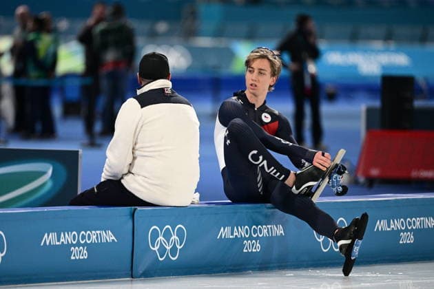 XXV Winter Olympic Games, Olympische Spiele, Olympia, OS in Milan, Italy, on February 13, 2026. Speed skating, Eisschnelllauf Men s 10000m. Metodej Jilek from Czech Republic (right) before start of the race. (CTKxPhoto MichalxKamaryt) CTKPhotoP2026021306475  CTKPhotoP2026021306475