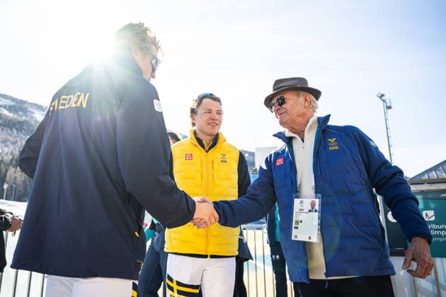 260213 Edvin Anger, Gustaf Berglund of Sweden and King Carl XVI Gustaf of Sweden after the men s 10km free technique individual start cross-country skiing race during day 7 of the 2026 Winter Olympics on February 13, 2026 in Val di Fiemme. Photo: Maxim ThorÃ BILDBYRAN kod MT MT0976 skidor cross-country skiing langrenn Olympic Games, Olympische Spiele, Olympia, OS olympics winter olympics os ol olympiska spel vinter-os olympiske leker milano cortina 2026 milan cortina 2026 milano cortina 2026 olympic games milano cortina 2026 winter olympic games milano cortina-os milano cortina-ol vinter-ol 7 bbeng intervallstart *** 260213 Edvin Anger, Gustaf Berglund of Sweden and King Carl XVI Gustaf of Sweden after the men s 10km free technique individual start cross country skiing race during day 7 of the 2026 Winter Olympics on February 13, 2026 in Val di Fiemme Photo Maxim ThorÃ BILDBYRAN code MT MT0976 skiing cross country skiing cross country olympic games olympics winter olympics os ol olympic games winter os olympic games milano cortina 2026 milan cortina 2026 milano cortina 2026 olympic games milano cortina 2026 winter olympic games milano cortina os milano cortina ol winter ol 7 bbeng interval start  Copyright: MAXIMxTHORE BB260213MT147