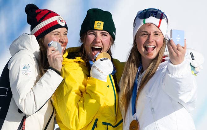 OLYMPICS - Winter Olympic Games, Olympische Spiele, Olympia, OS Milano Cortina 2026 LIVIGNO,ITALY,13.FEB.26 - OLYMPICS, SNOWBOARD - Winter Olympic Games Milano Cortina 2026, Snowboard Cross, women medal ceremony. Image shows Eva Adamczykova (CZE), Josie Baff (AUS) and Michela Moioli (ITA). Keywords: medal.  GEPAxpictures xWolfgangxGrebien