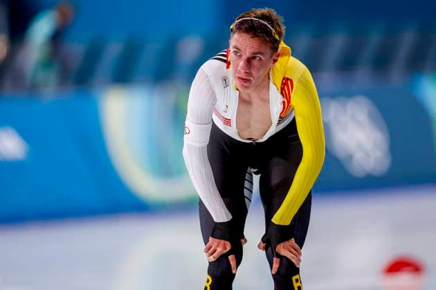Bart Swings of Belgium looks exhausted after Men s 10000m, Milano Cortina 2026 Winter Olympics: Day 7, Speed skating, Eisschnelllauf - Milano Cortina 2026 Winter Olympics: Day 7, Milano Speed Skating Stadium, February 13, 2026, Milan, Italy.