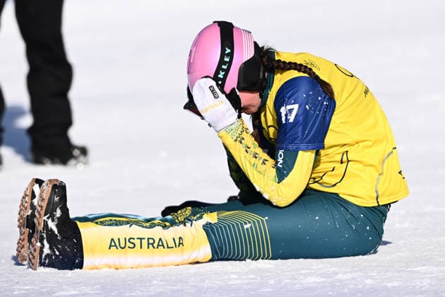 2026 WINTER Olympic Games, Olympische Spiele, Olympia, OS Josie Baff of Australia celebrates after winning the Gold medal in the Women™s Snowboard Cross Final at the Livigno Snow Park on day 7 of the 2026 Milano Cortina Winter Olympic Games in Livigno, Italy, Wednesday, February 11, 2026. ( NO ARCHIVING, EDITORIAL USE ONLY LIVIGNO SONDRIO ITALY  Copyright: xDANxHIMBRECHTSx 20260214194477131860
