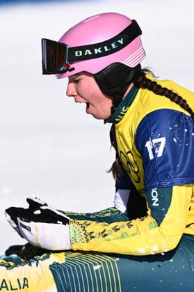 2026 WINTER Olympic Games, Olympische Spiele, Olympia, OS Josie Baff of Australia celebrates after winning the Gold medal in the Women™s Snowboard Cross Final at the Livigno Snow Park on day 7 of the 2026 Milano Cortina Winter Olympic Games in Livigno, Italy, Wednesday, February 11, 2026. ( NO ARCHIVING, EDITORIAL USE ONLY LIVIGNO SONDRIO ITALY  Copyright: xDANxHIMBRECHTSx 20260214136132865233