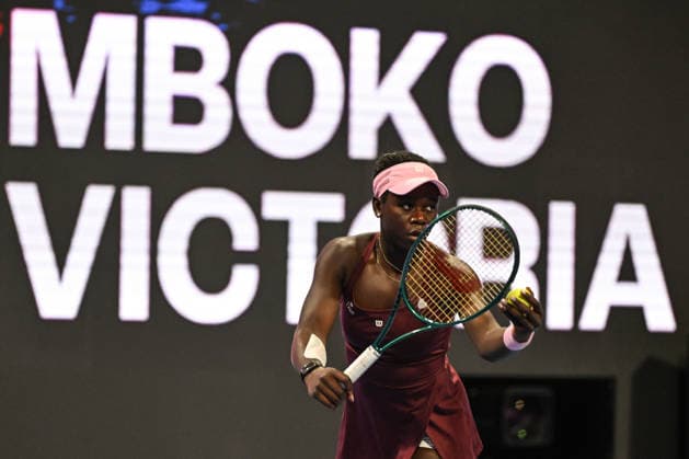 Qatar TotalEnergies Open 2026 - Day Six DOHA, QATAR FEBRUARY 13: Victoria Mboko of Canada durin g a warm up ahead of her match against Jelena Ostapenko of Latvia in the semifinal on Day Six of the Qatar TotalEnergies Open, part of the Hologic WTA, Tennis Damen Tour, at the Khalifa International Tennis and Squash Complex on February 13, 2026 in Doha, Qatar. Doha Qatar  Copyright: xArturxWidakx originalFilename:widak-qatartot260213_npD5h.jpg