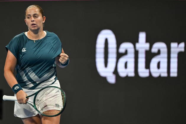 Qatar TotalEnergies Open 2026 - Day Six DOHA, QATAR FEBRUARY 13: Jelena Ostapenko of Latvia competes against Victoria Mboko of Canada in the semifinal on Day Six of the Qatar TotalEnergies Open, part of the Hologic WTA, Tennis Damen Tour, at the Khalifa International Tennis and Squash Complex on February 13, 2026 in Doha, Qatar. Doha Qatar  Copyright: xArturxWidakx originalFilename:widak-qatartot260213_npQsY.jpg