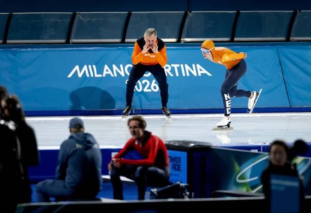 MILAN - Stijn van de Bunt during the 10,000 meters long track Speed skating, Eisschnelllauf at the Milan Speed Skating Stadium at the Milan Winter Olympics. ROBIN VAN LONKHUIJSEN ANP xVIxANPxSportx xxANPxIVx 550580539 originalFilename: 550580539.jpg