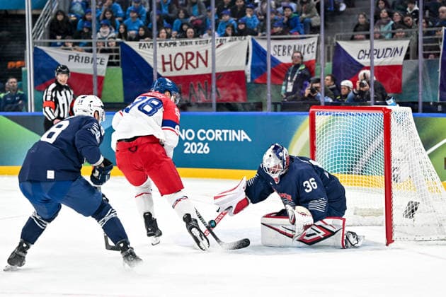 MILAN, ITALY - FEBRUARY 13: goalkeeper Martin Neckar of France makes a save against Martin Necas of Czechia during the Men™s Prelim Round match between France and Czech Republic on day seven of the Milano Cortina 2026 Winter Olympic Games, Olympische Spiele, Olympia, OS at Milano Santagiulia IHO Arena on February 13, 2026 in Milan, Italy. Milan Milano Santagiulia IHO Arena Italy *** MILAN, ITALY FEBRUARY 13 goalkeeper Martin Neckar of France makes a save against Martin Necas of Czechia during the Men™s Prelim Round match between France and Czech Republic on day seven of the Milano Cortina 2026 Winter Olympic games at Milano Santagiulia IHO Arena on February 13, 2026 in Milan, Italy Milan Milano Santagiulia IHO Arena Italy Copyright: xJustPictures.ch AndreaxBrancax jp-en-EuSpIm-AB-AAB_373713022026