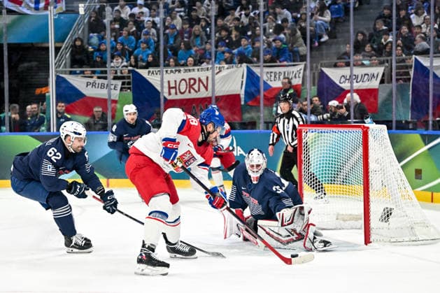 MILAN, ITALY - FEBRUARY 13: Tomas Hertl of Czechia tries to score against goalkeeper Martin Neckar of France during the Men™s Prelim Round match between France and Czech Republic on day seven of the Milano Cortina 2026 Winter Olympic Games, Olympische Spiele, Olympia, OS at Milano Santagiulia IHO Arena on February 13, 2026 in Milan, Italy. Milan Milano Santagiulia IHO Arena Italy *** MILAN, ITALY FEBRUARY 13 Tomas Hertl of Czechia tries to score against goalkeeper Martin Neckar of France during the Men™s Prelim Round match between France and Czech Republic on day seven of the Milano Cortina 2026 Winter Olympic games at Milano Santagiulia IHO Arena on February 13, 2026 in Milan, Italy Milan Milano Santagiulia IHO Arena Italy Copyright: xJustPictures.ch AndreaxBrancax jp-en-EuSpIm-AB-AAB_387413022026