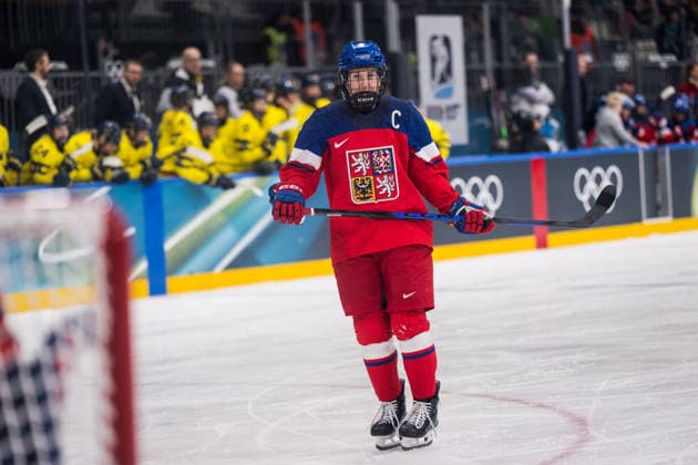 260213 Aneta Tejralova of Czech Republic looks dejected in the women s Ice hockey, Eishockey quarter final between Sweden and Czech Republic during day 7 of the 2026 Winter Olympics on February 13, 2026 in Milan. Photo: Emma Wallskog BILDBYRAN kod EW EW0632 ishockey ice hockey Olympic Games, Olympische Spiele, Olympia, OS olympics winter olympics os ol olympiska spel vinter-os olympiske leker milano cortina 2026 milan cortina 2026 milano cortina 2026 olympic games milano cortina 2026 winter olympic games milano cortina-os milano cortina-ol vinter-ol 7 bbeng sverige sweden dam tjeckien czech republic quarter final kvartsfinal depp *** 260213 Aneta Tejralova of Czech Republic looks dejected in the women s ice hockey quarter final between Sweden and Czech Republic during day 7 of the 2026 Winter Olympics on February 13, 2026 in Milan Photo Emma Wallskog BILDBYRAN code EW EW0632 ice hockey ice hockey olympic games olympics winter olympics os ol olympiska spel vinter os olympiske leker milano cortina 2026 milan cortina 2026 milano cortina 2026 olympic games milano cortina 2026 winter olympic games milano cortina os milano cortina ol vinter ol 7 bbeng sverige sweden dam tjeckien czech republic quarter final kvartfinal depp  Copyright: EMMAxWALLSKOG BB260213EW113